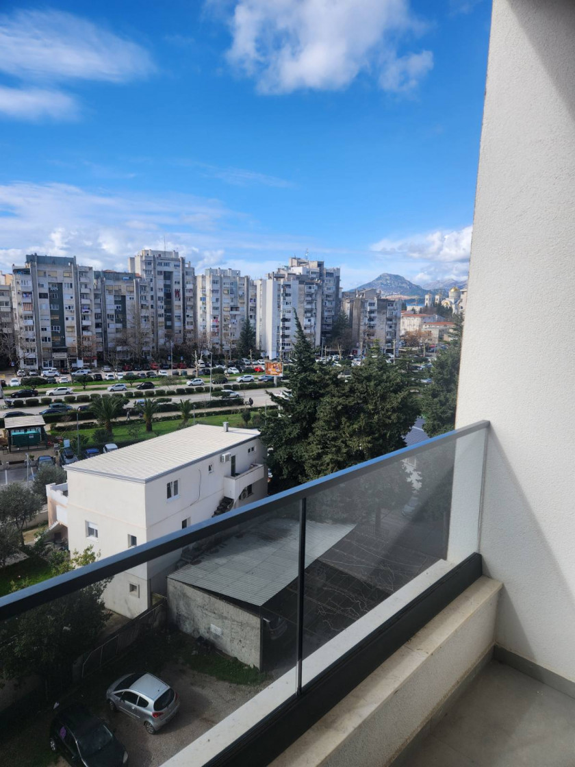 Apartment For Sale, Bar Centar
