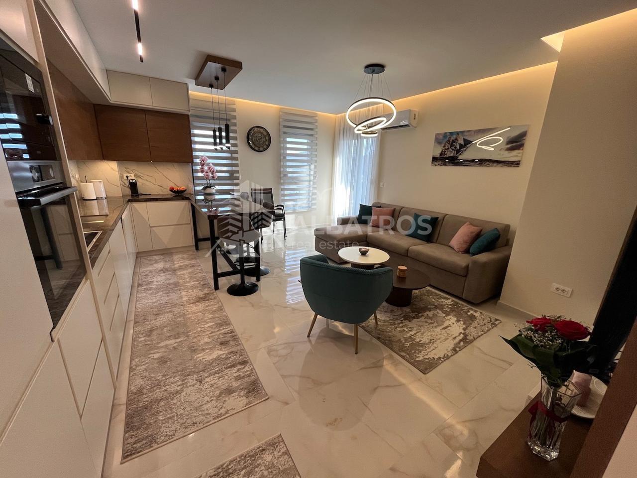 Iznajmljujem Stan-Apartman, Čeluga