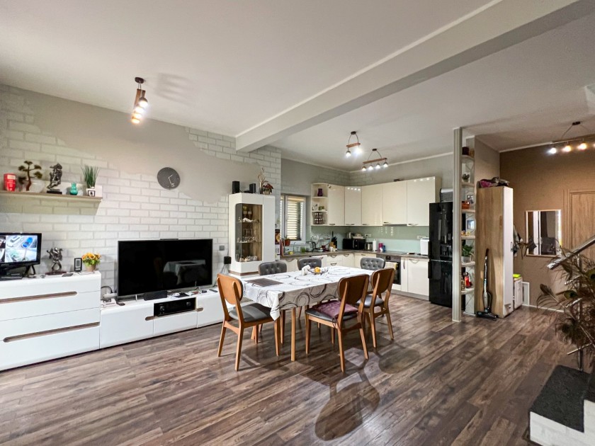 Three bedroom Apartment For Sale, 115m2, Đenovići, Herceg Novi