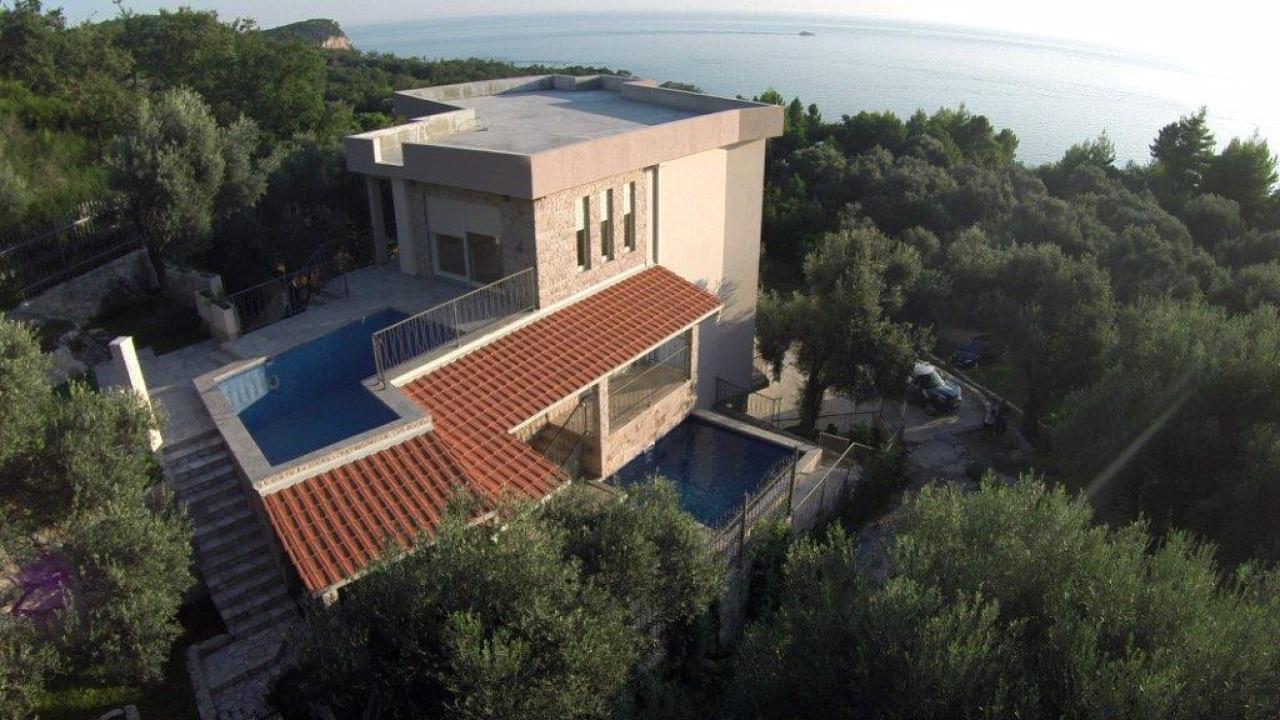 Apartment in Sveti Stefan, 119 m²