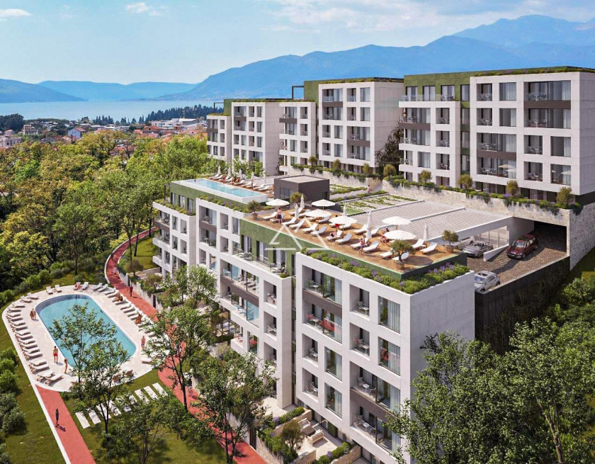 Stan sa 2 spavaće sobe u novom kompleksu sa bazenom u Tivtu