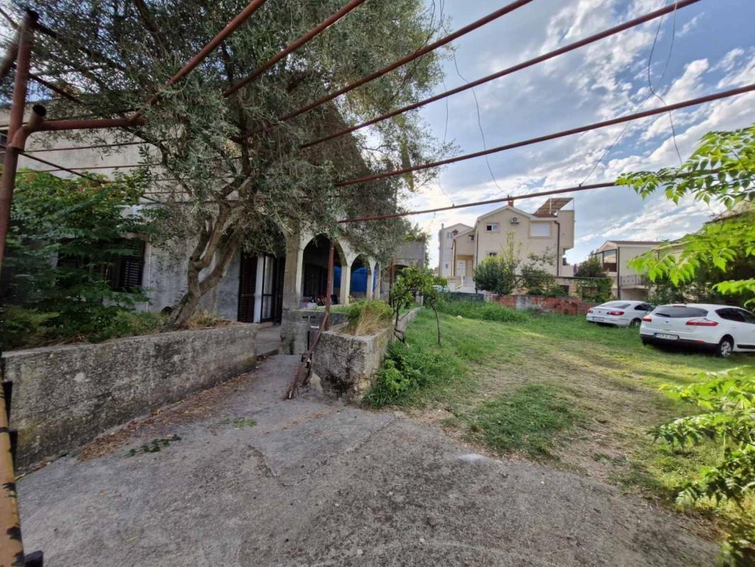 House in Denovici, 230 m²