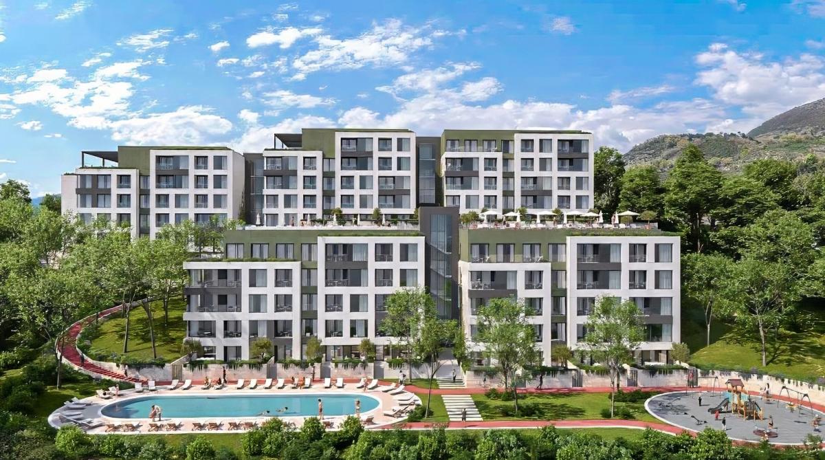 Stan sa 3 spavaće sobe u modernom stambenom kompleksu u izgradnji sa bazenima i parkingom, Tivat