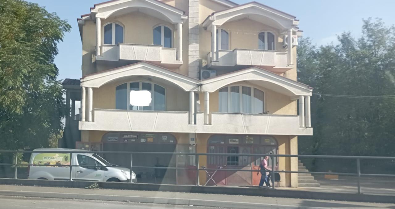 House in Golubovci, 600 m²