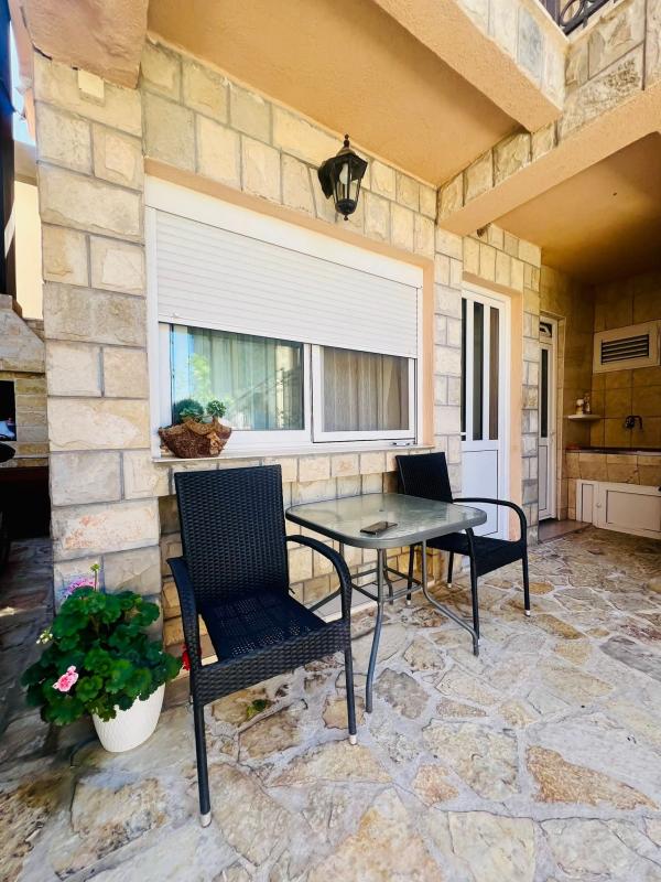 House in Bar, 300 m²