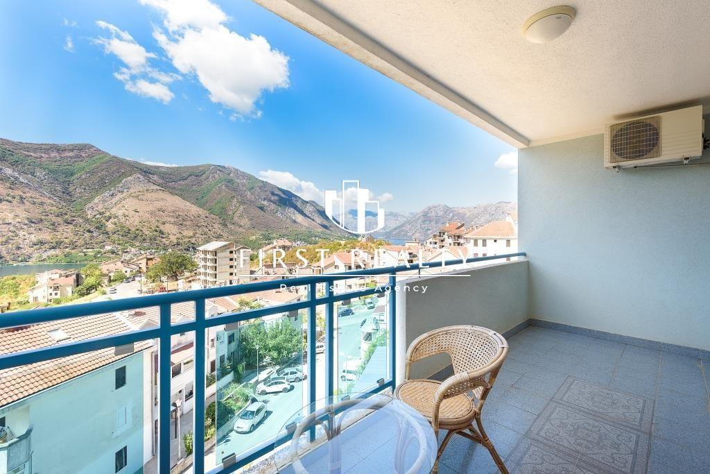 Spacious studio with incredible views