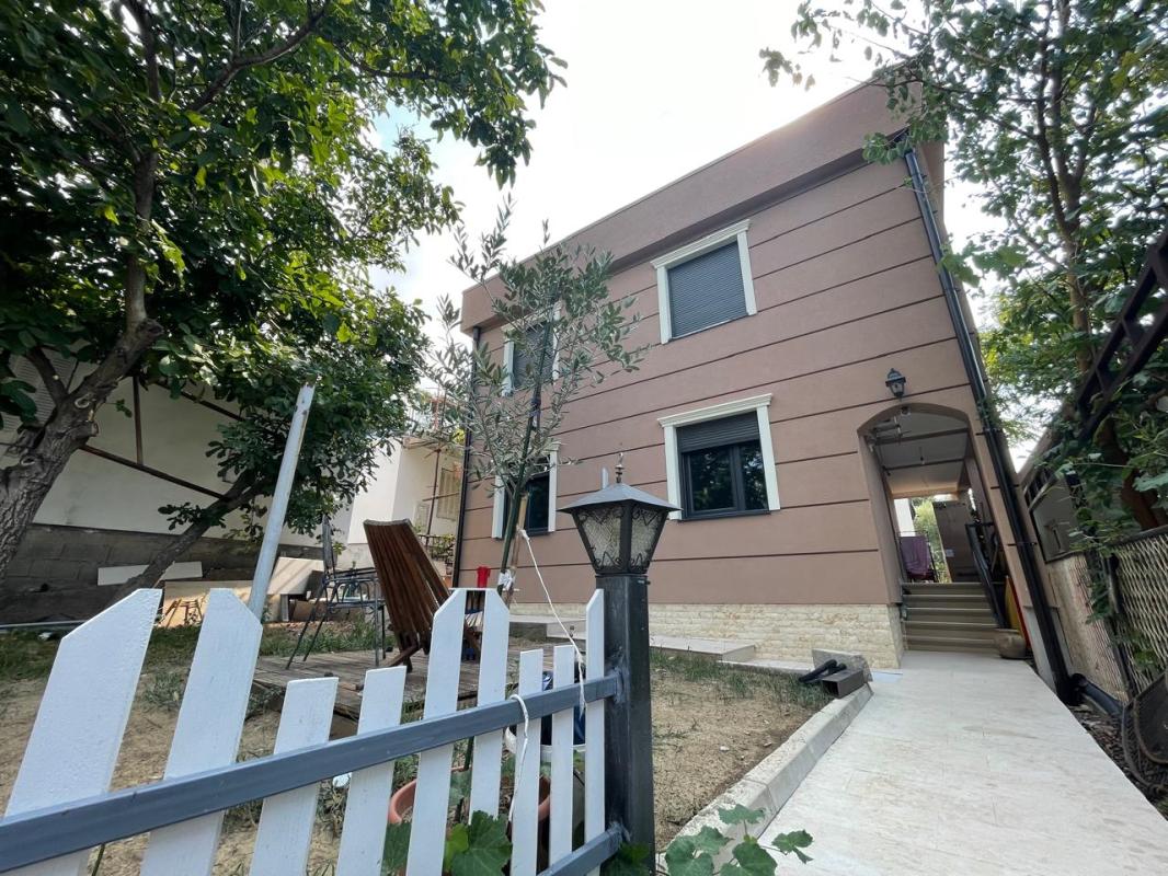 House in Sutomore, 130 m²