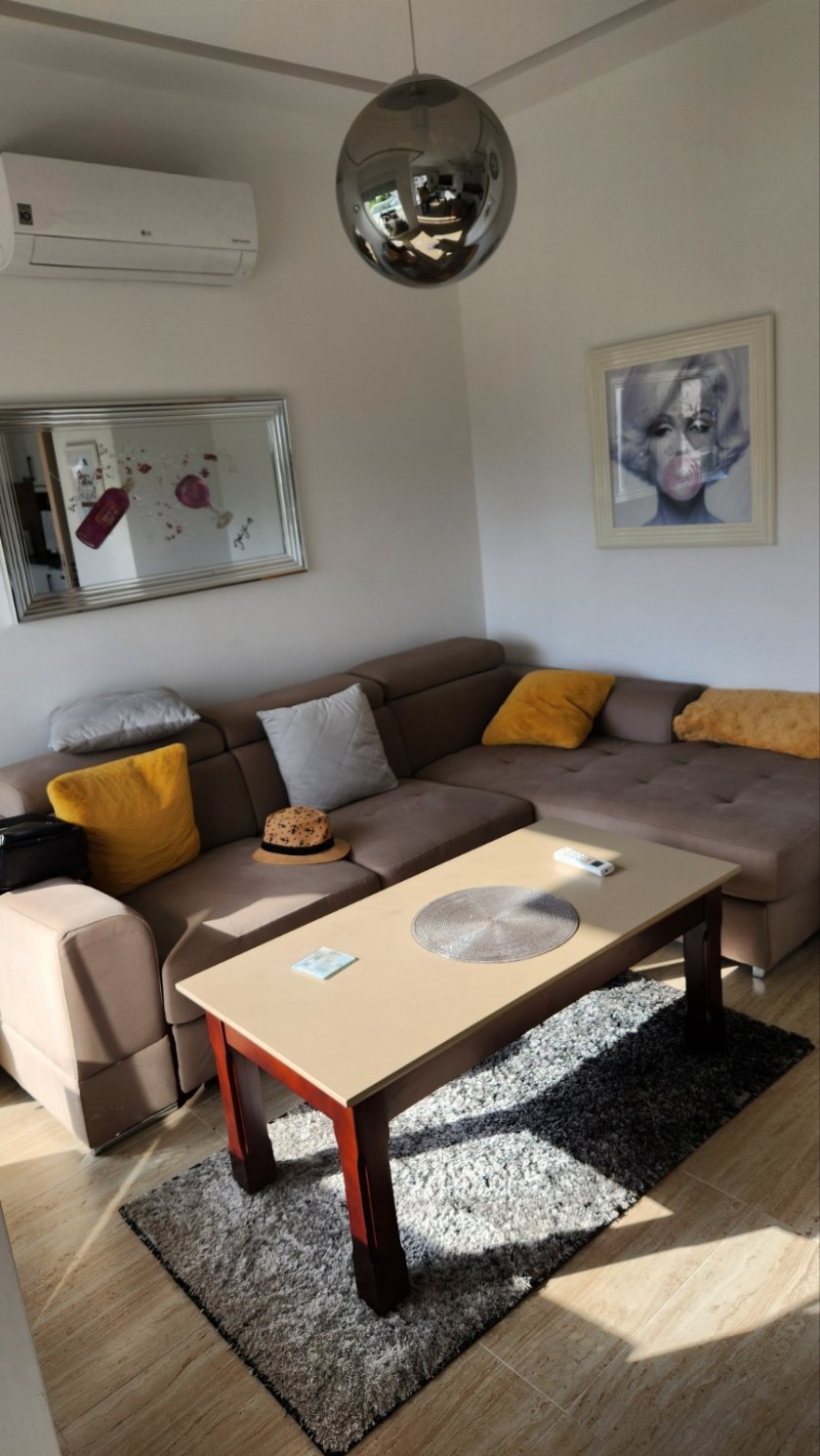 Apartment For Sale, Bar