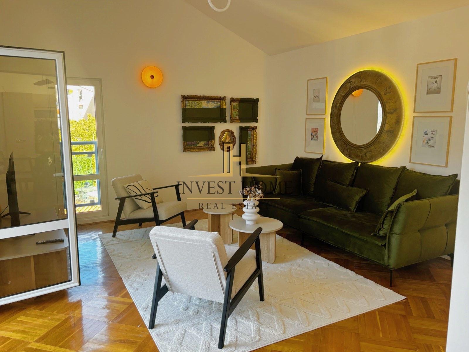 Dvosoban stan, Dobrota, 90m2