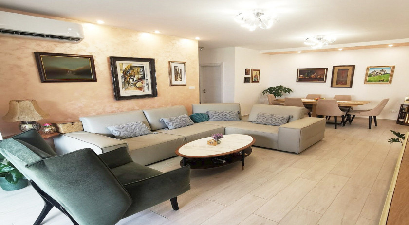 Apartment in a new complex with incredible views, Dobrota