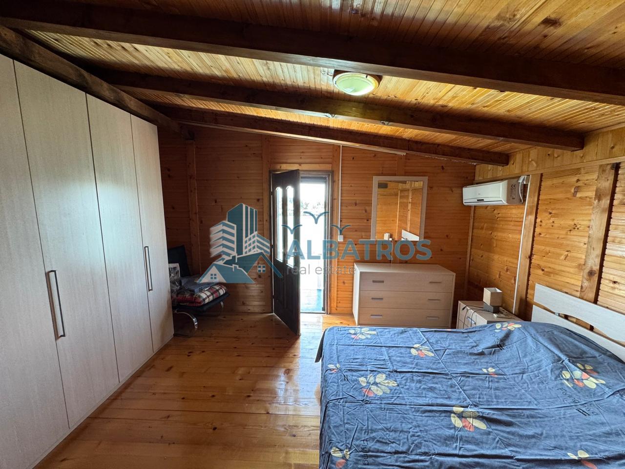 Prodajem Kuću, Ada Bojana