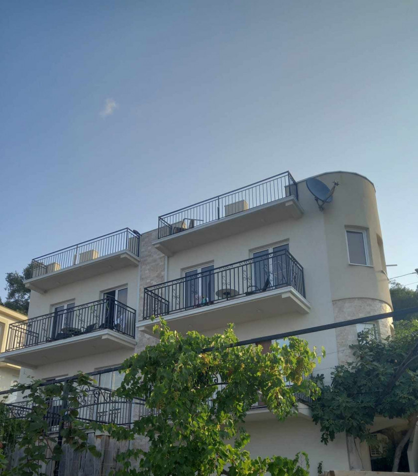 House For Sale, Dobra Voda