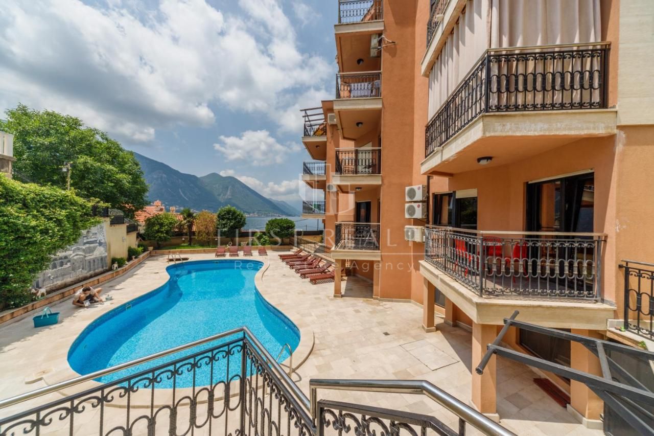 Spacious two bedroom apartment in a complex with a swimming pool