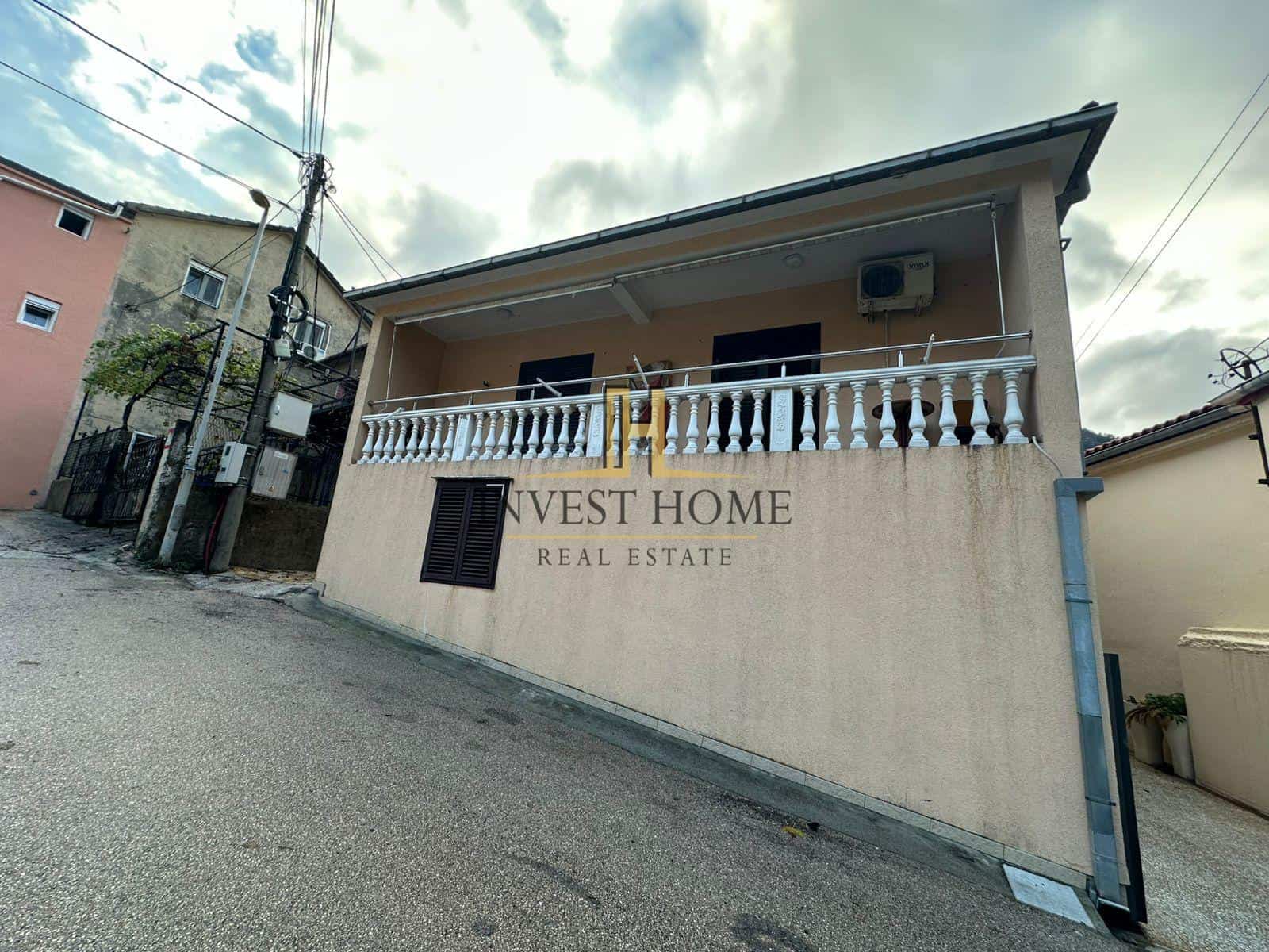 Kuća, Škaljari, 178m2