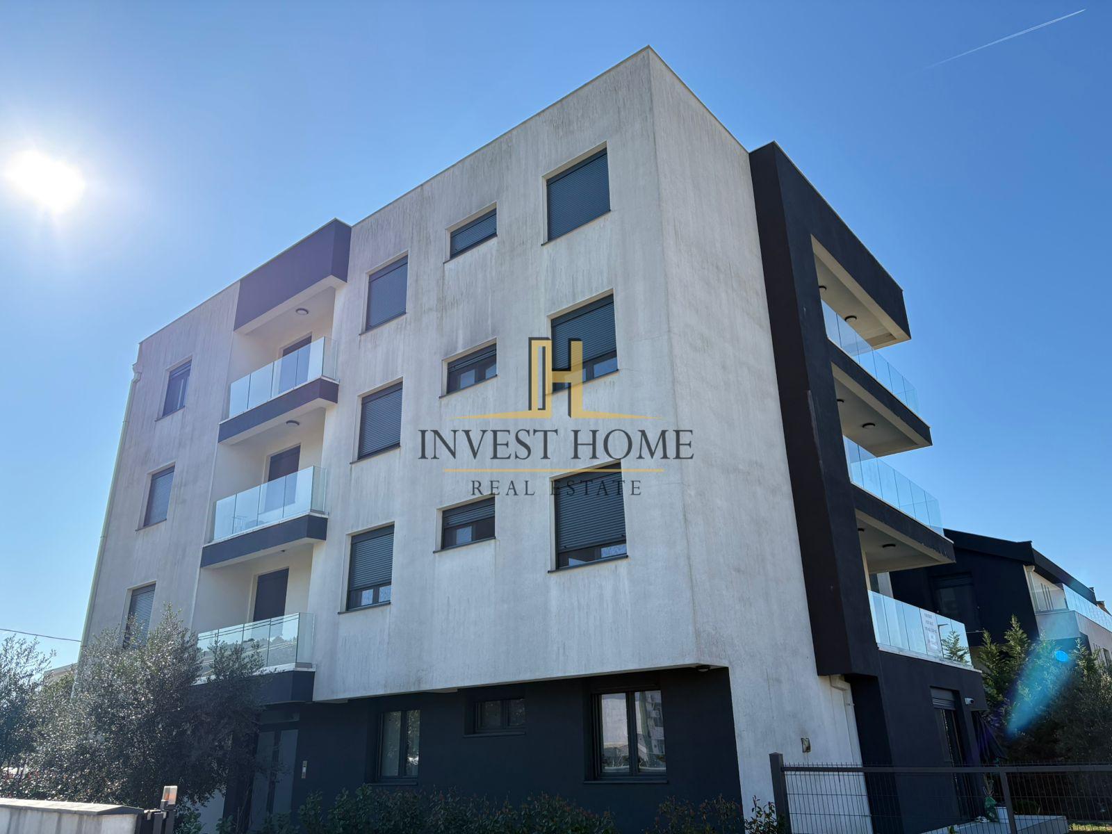 Trosoban stan, Dalmatinska, 130m2