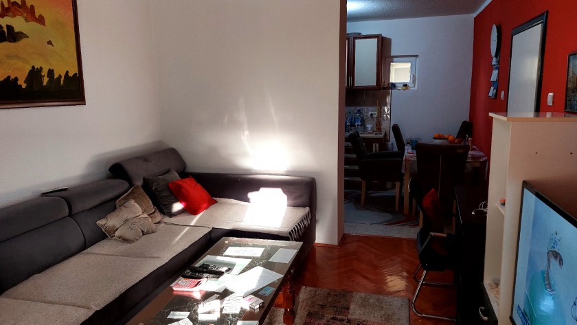 Apartment For Sale, Bar