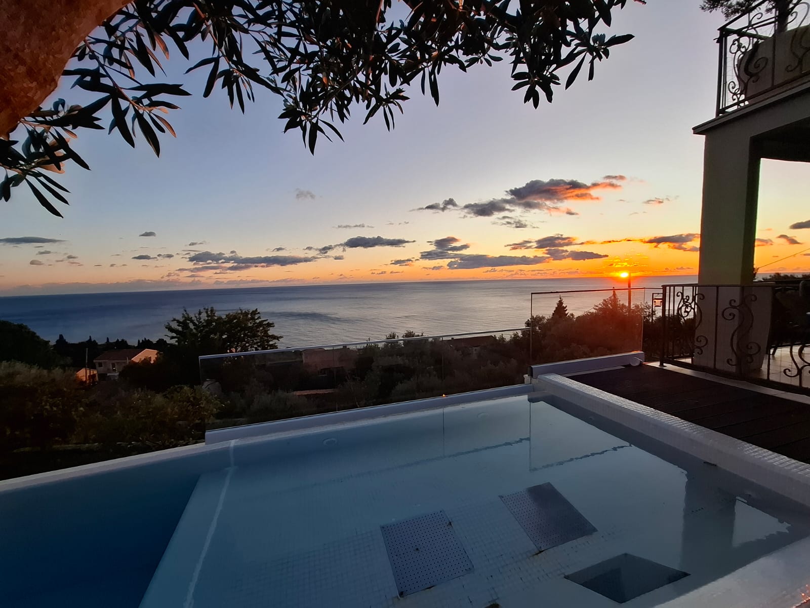 House For Sale, Reževići