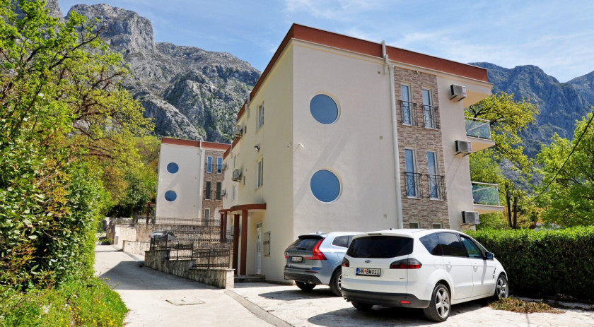 Lovely two bedroom apartment in a quiet area, Orahovac