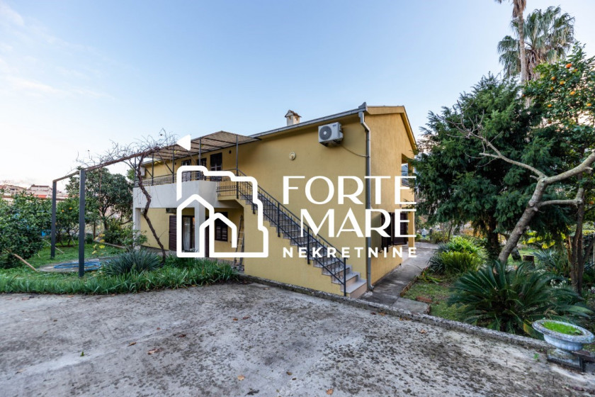 Prodajem Kuću, Đenovići, Herceg Novi