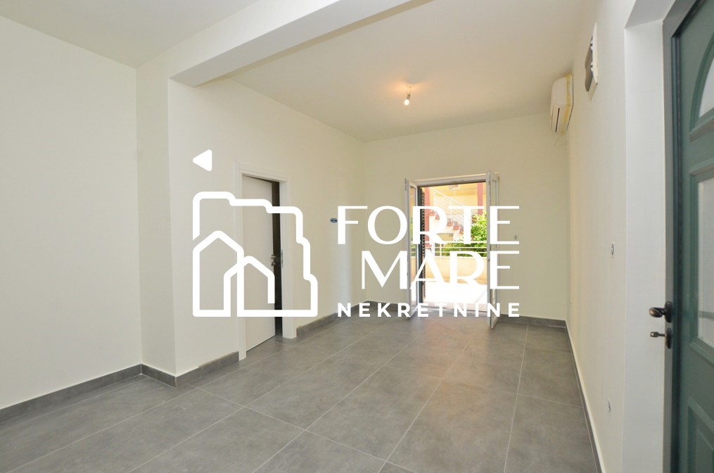 Prodajem Stan-Apartman, Đenovići, Herceg Novi