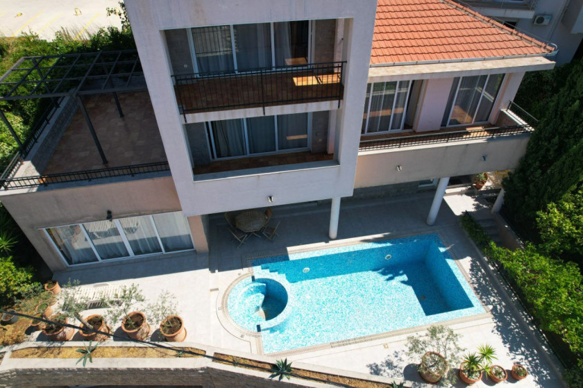 House For Sale, Bečići