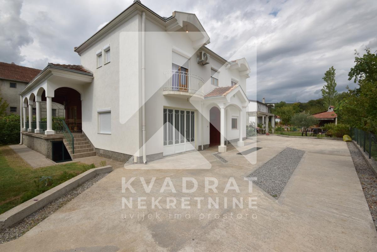 Izdavanje, Kuća, Podgorica, Dalmatinska ulica, 200m2