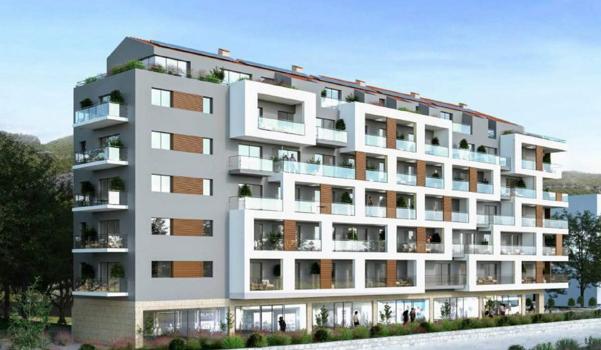 Apartment For Sale, Babilonija