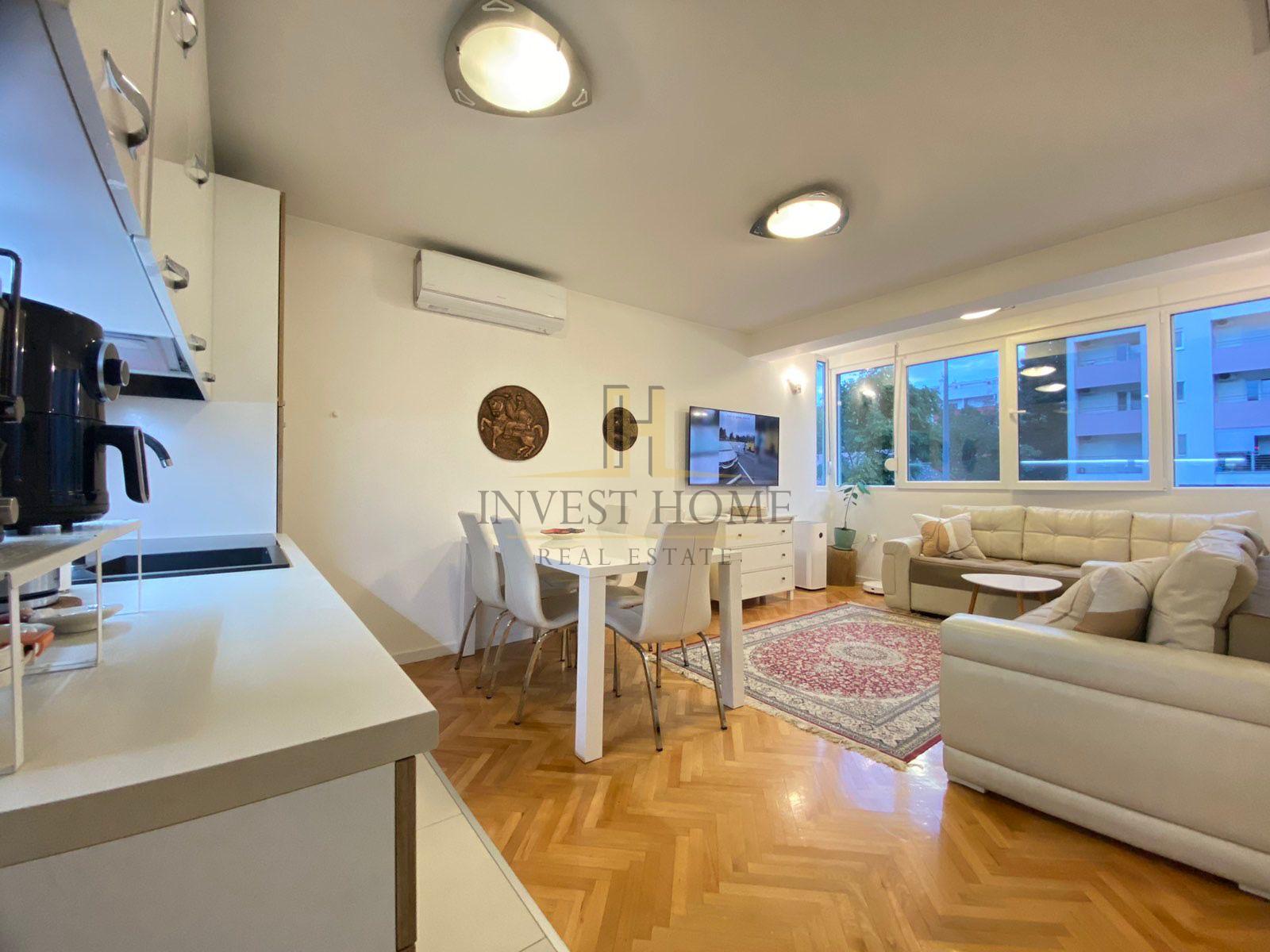 Dvosoban stan, Kod Autobuske, 60m2