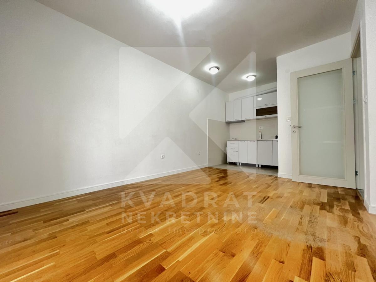 Izdavanje, Jednosoban stan, Podgorica, Tuški Put, 40m2