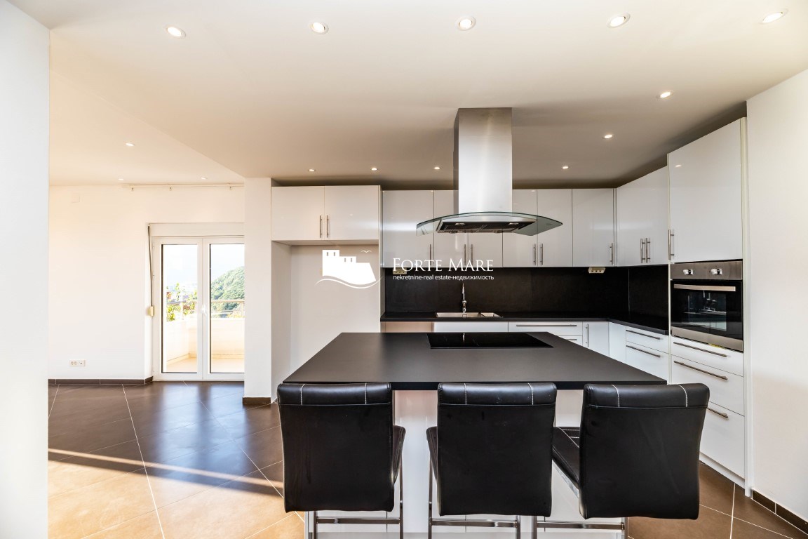 Prodajem Stan-Apartman, Topla III, Herceg Novi