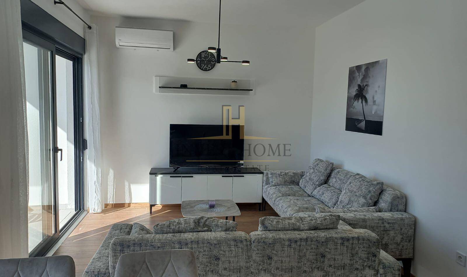 Dvosoban stan, Kumbor, 77m2