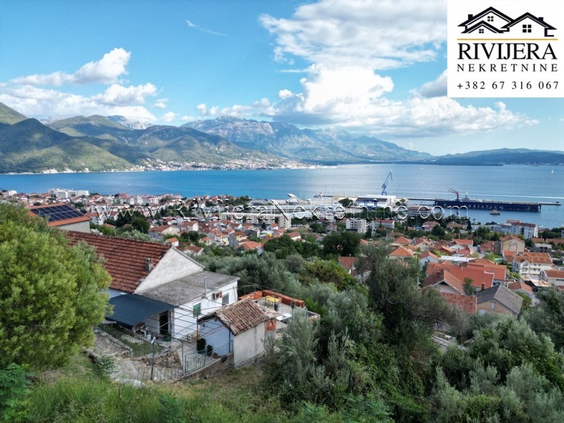 Semi-detached house with a beautiful view of the sea Bijela Boka Kotorska