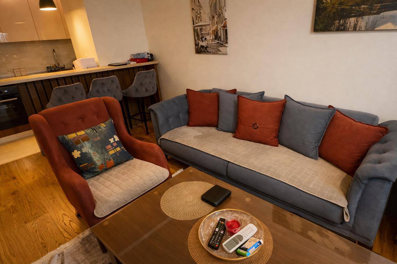 Prodajem Stan-Apartman, Bar Centar