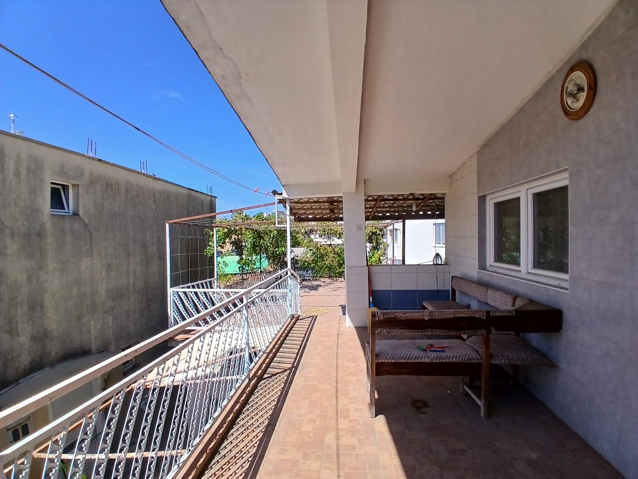 Prodajem Kuću, Šušanj