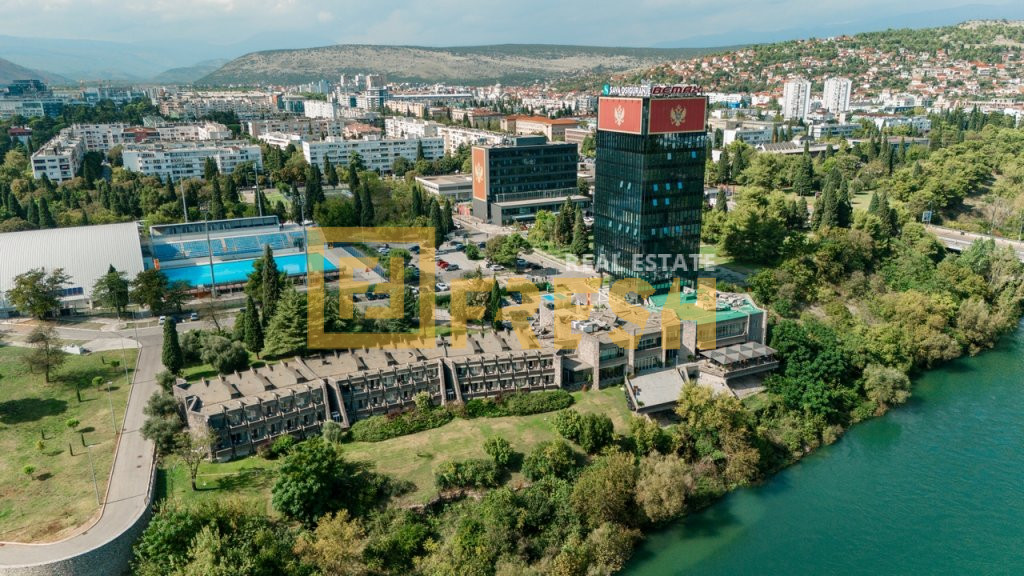 Poslovni prostor, 100m2, Preko Morače, Izdavanje