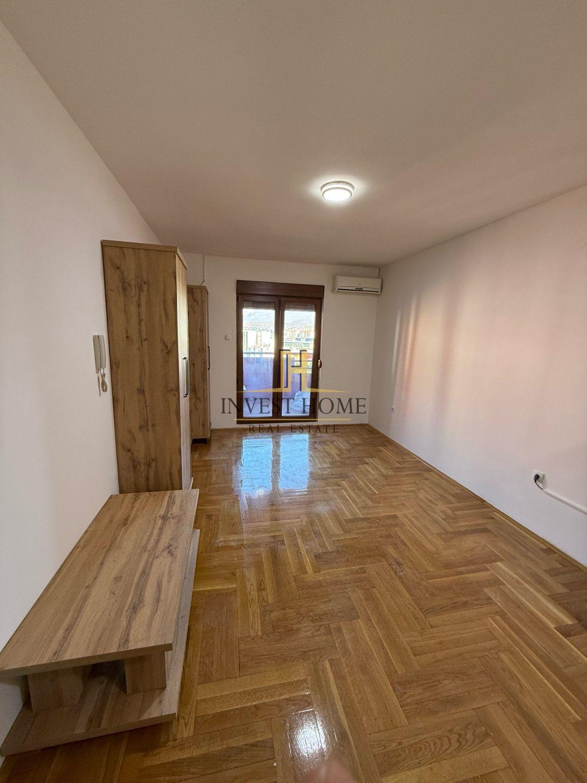 Garsonjera, Tuški put, 33m2