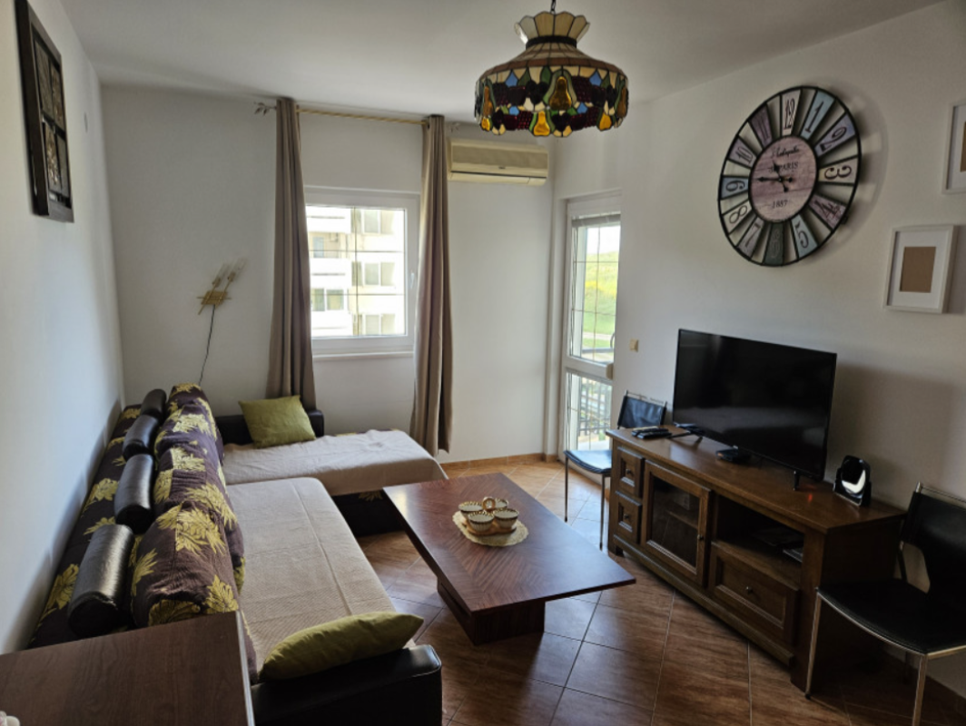 Apartment in Sutomore, 60 m²