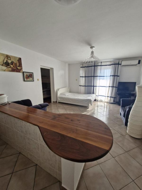 Apartment in Sveti Stefan, 52 m²