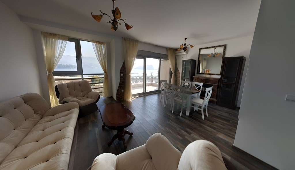 Center of Budva - three bedroom apartment