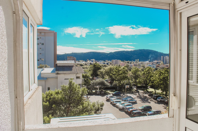 Apartment For Sale, Bar Centar