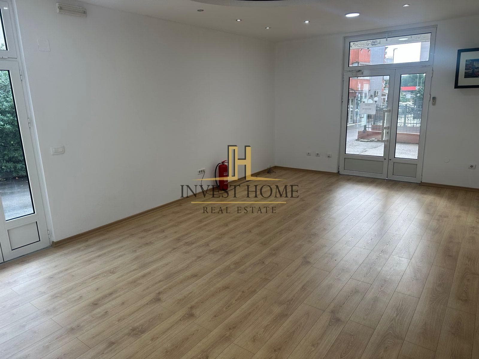 Poslovni prostor, Budva, 56m2