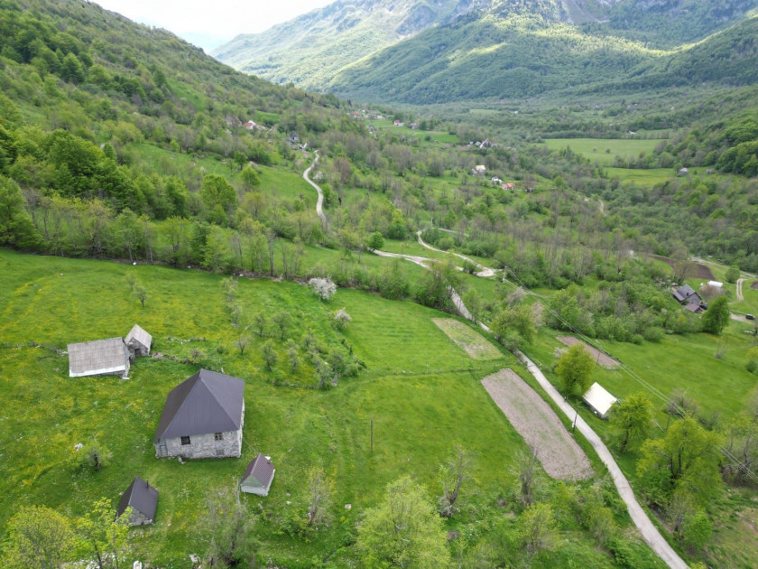 Land For Sale, Lipovo