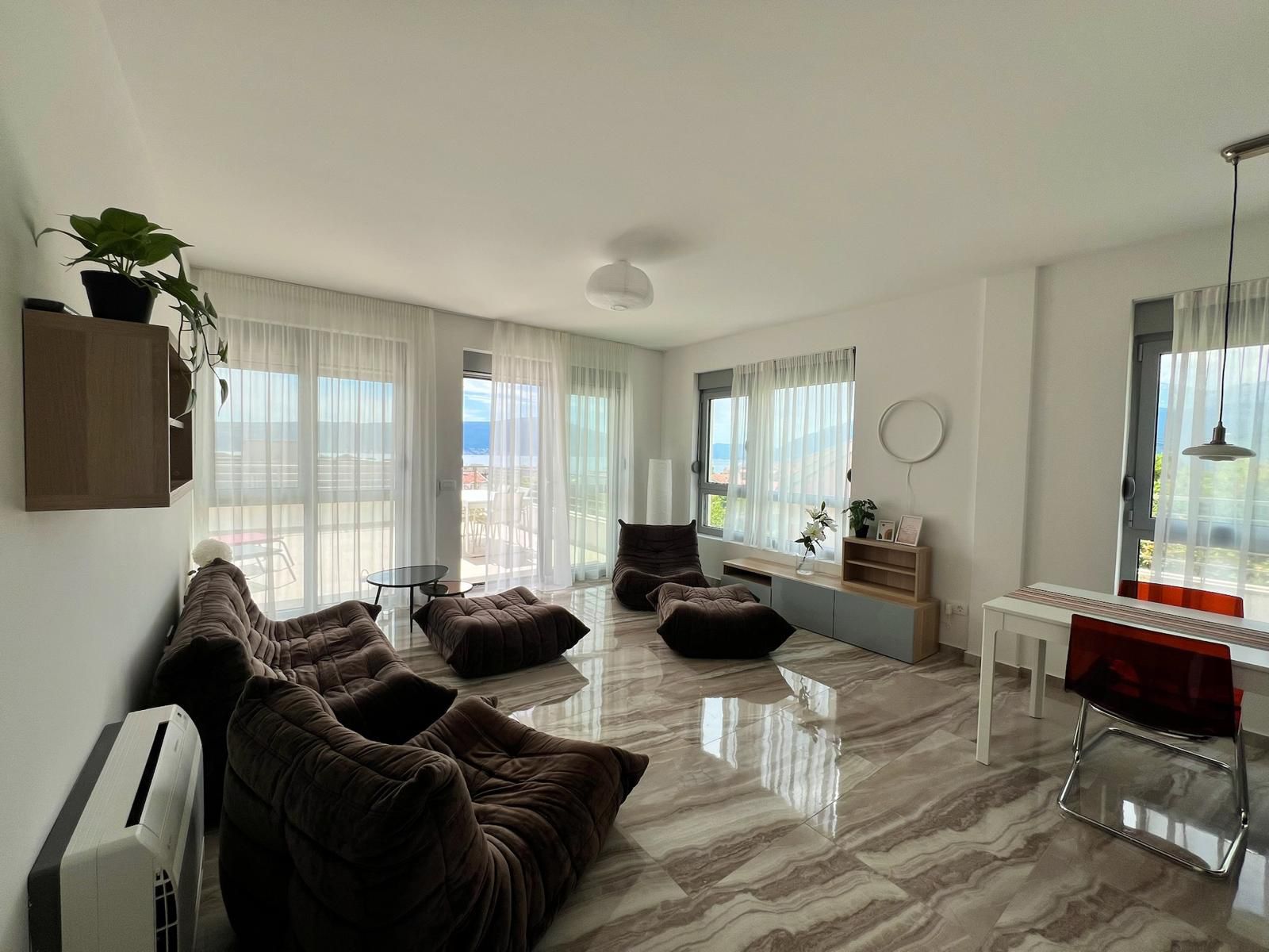 For Rent Three Bedroom Apartment