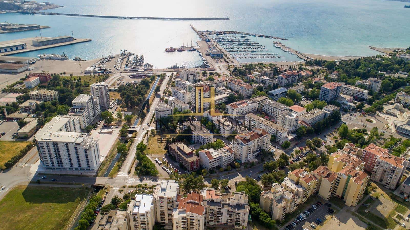 Garsonjera, Bar, 29m2