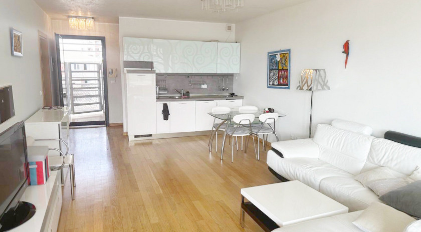 Two bedroom apartment with garage space, Budva