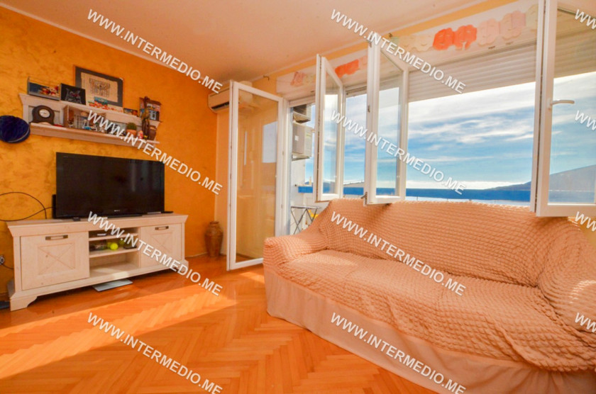 Two-bedroom apartment with panoramic sea view – Herceg Novi Center