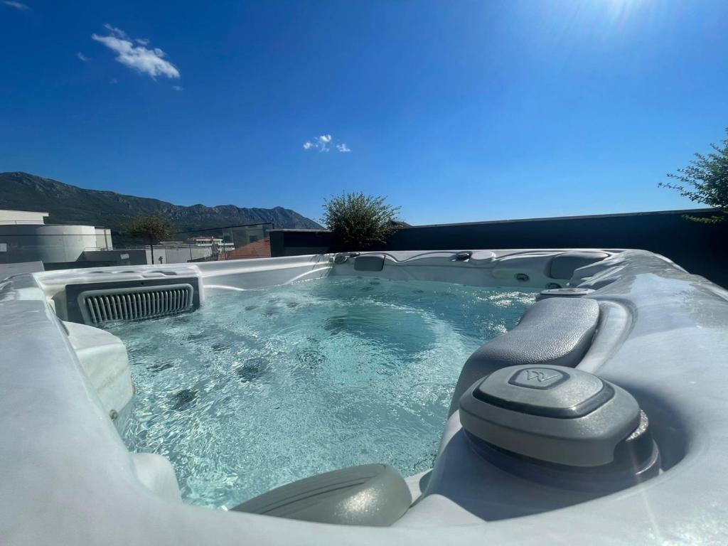 Apartment For Sale, Bečići