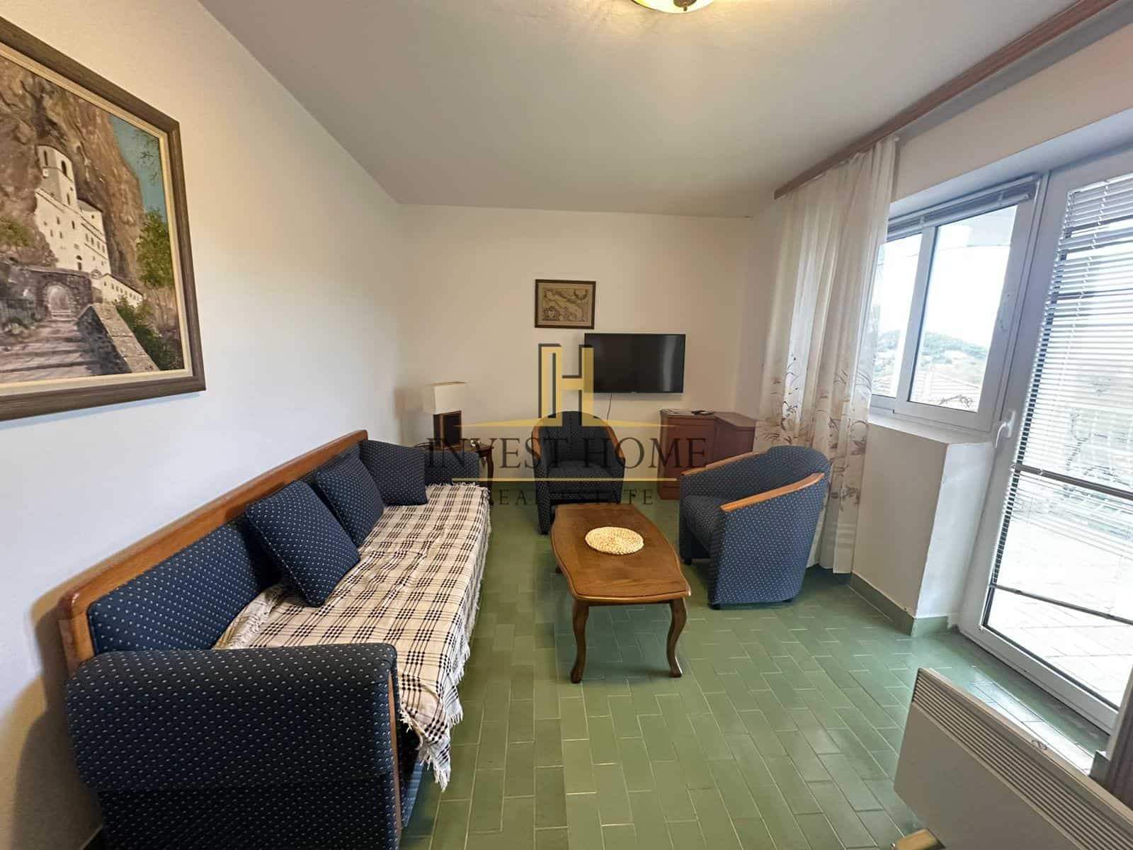 Dvosoban stan, Radovići, 60m2