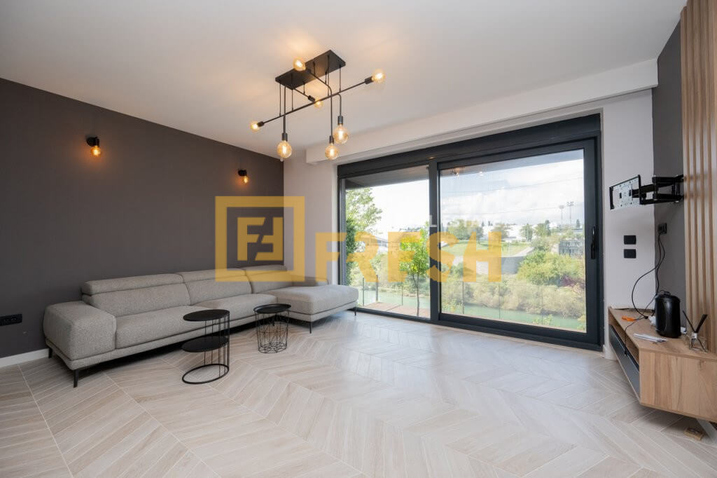 Kuća, 214m2, na placu 225m2, Stara Varoš, Izdavanje