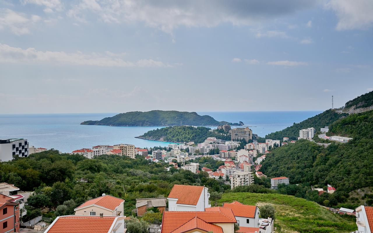 Apartment in Becici, 55 m²